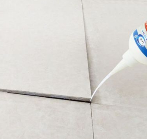 上海市瓷砖空鼓维修公司分享卫生间瓷砖脱落的原因可能有以下几点